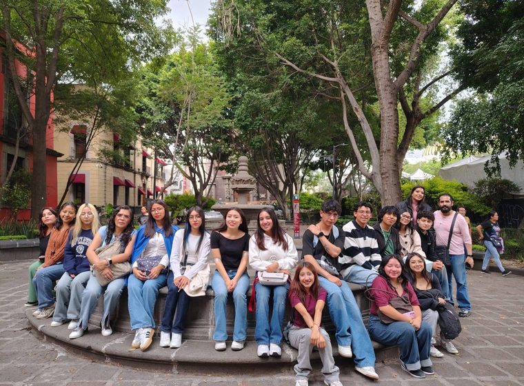 Grupo en parque urbano